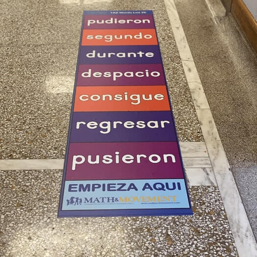 custom word hop floor sticker example mat with words in spanish, "pusieron", "regresar", "consigue", "despacio", "durante", "pudieron"